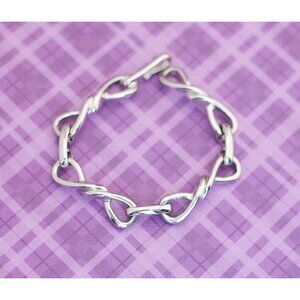 Vintage Twist Knot Shaped Links Silver Tone Bracelet 7 inch by Avon - V16